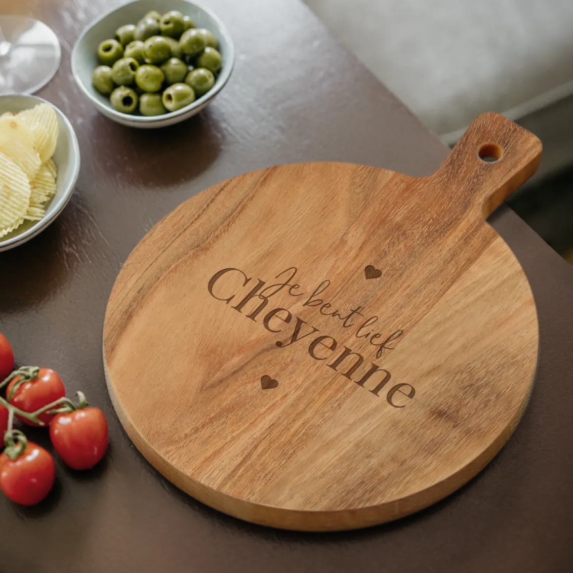 Borrelplank graveren
